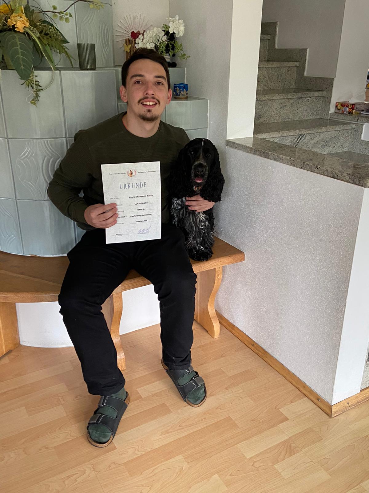 Ich und Leo nach der BH Prüfung